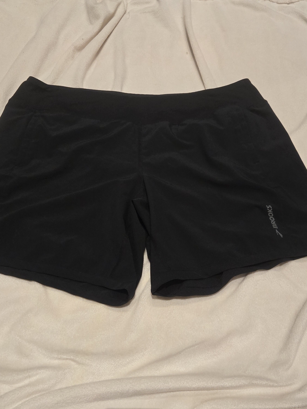 Brooks Women's Black Running Shorts 7 Inches Size XL
